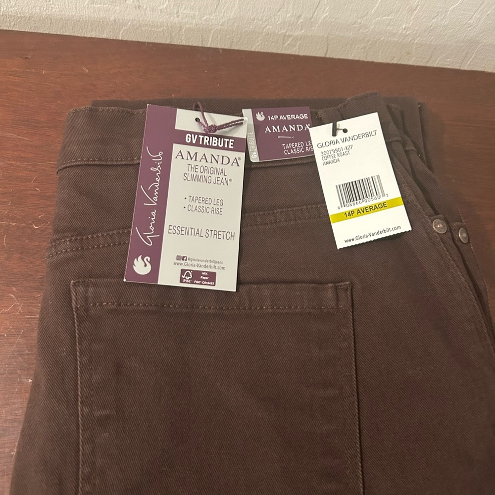 Gloria Vanderbilt Coffee
Roast womens 14 Petite
Petite